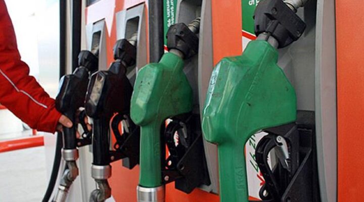 Akaryakıtta büyük zam geri çekildi