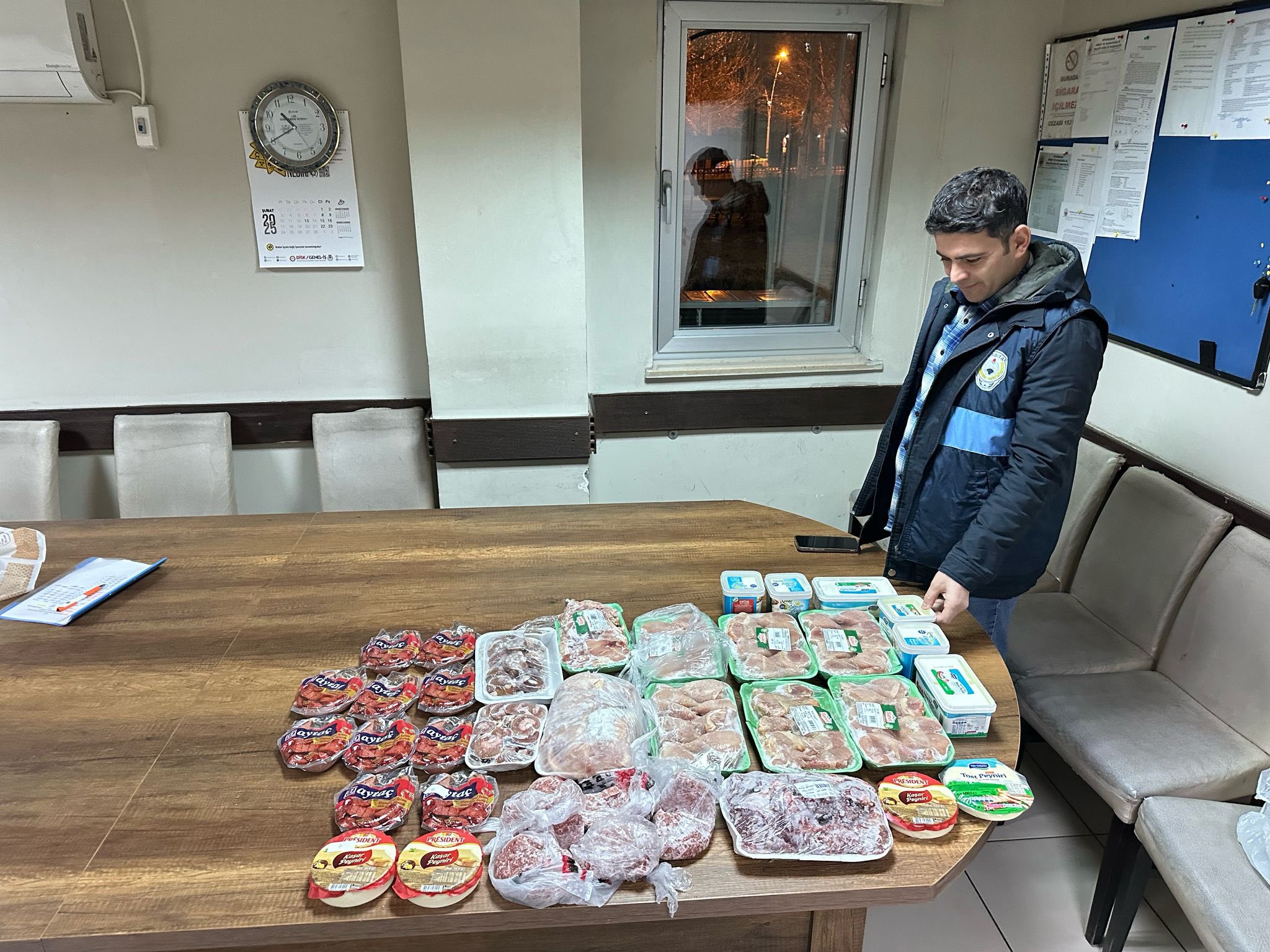 Tarihi Geçen Et ve Süt Ürünlerine El Konuldu