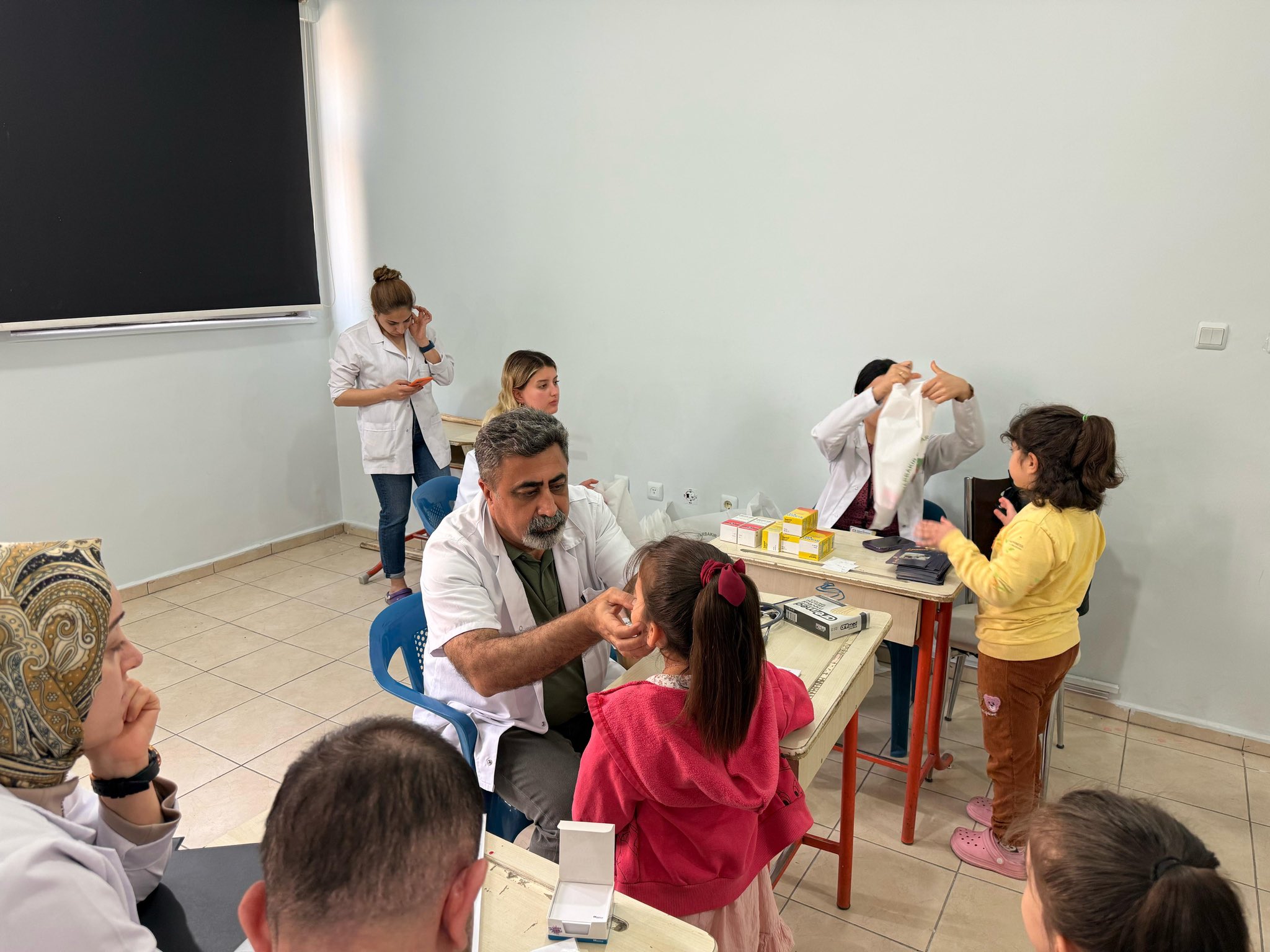 Bağlar Belediyesi’nden Çocuklara Sağlık Taraması
