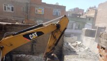 Bağlar’da Metruk Yapıların Yıkımı Devam Ediyor