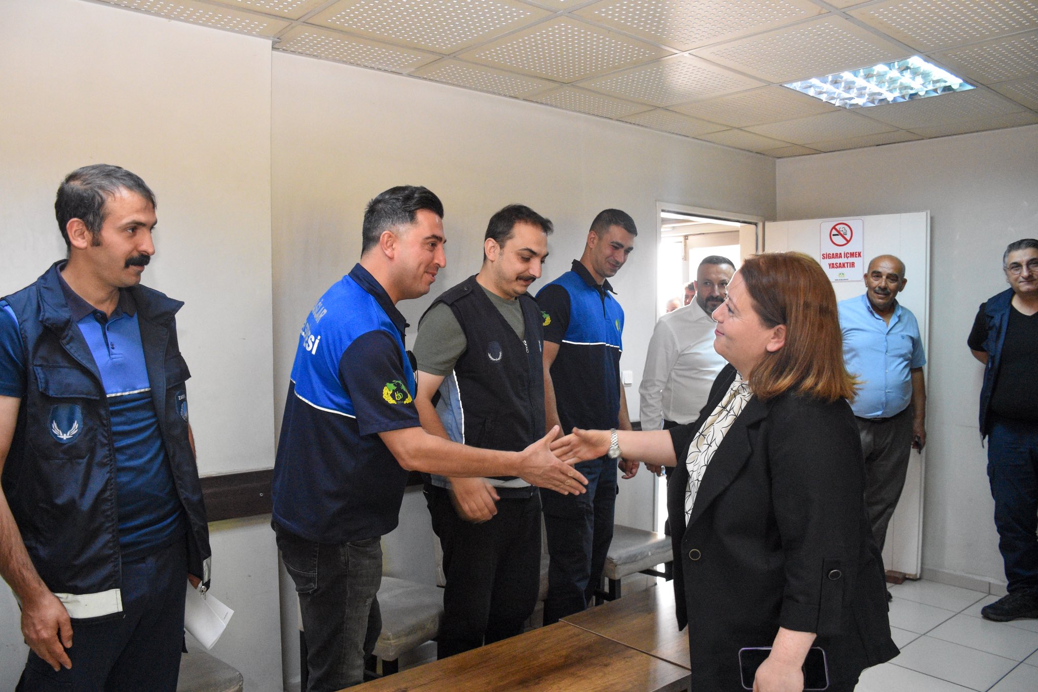 Eş Başkanlar Emekçilerle Bayramlaştı