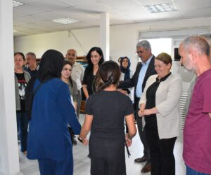 Okul öncesi çocuklarla dayanışma: 1500 çocuğa okul çantası ve kırtasiye desteği