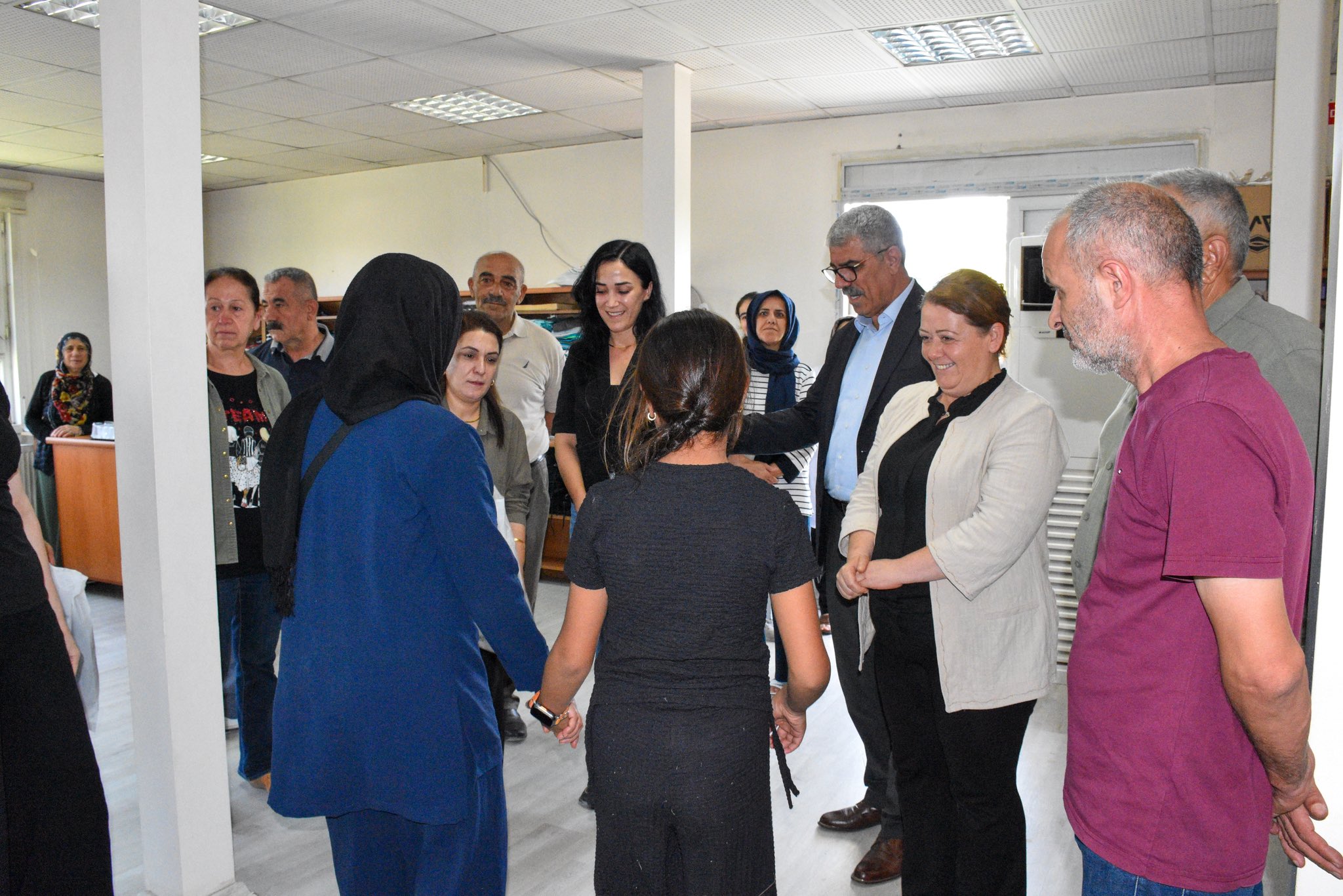 Okul öncesi çocuklarla dayanışma: 1500 çocuğa okul çantası ve kırtasiye desteği