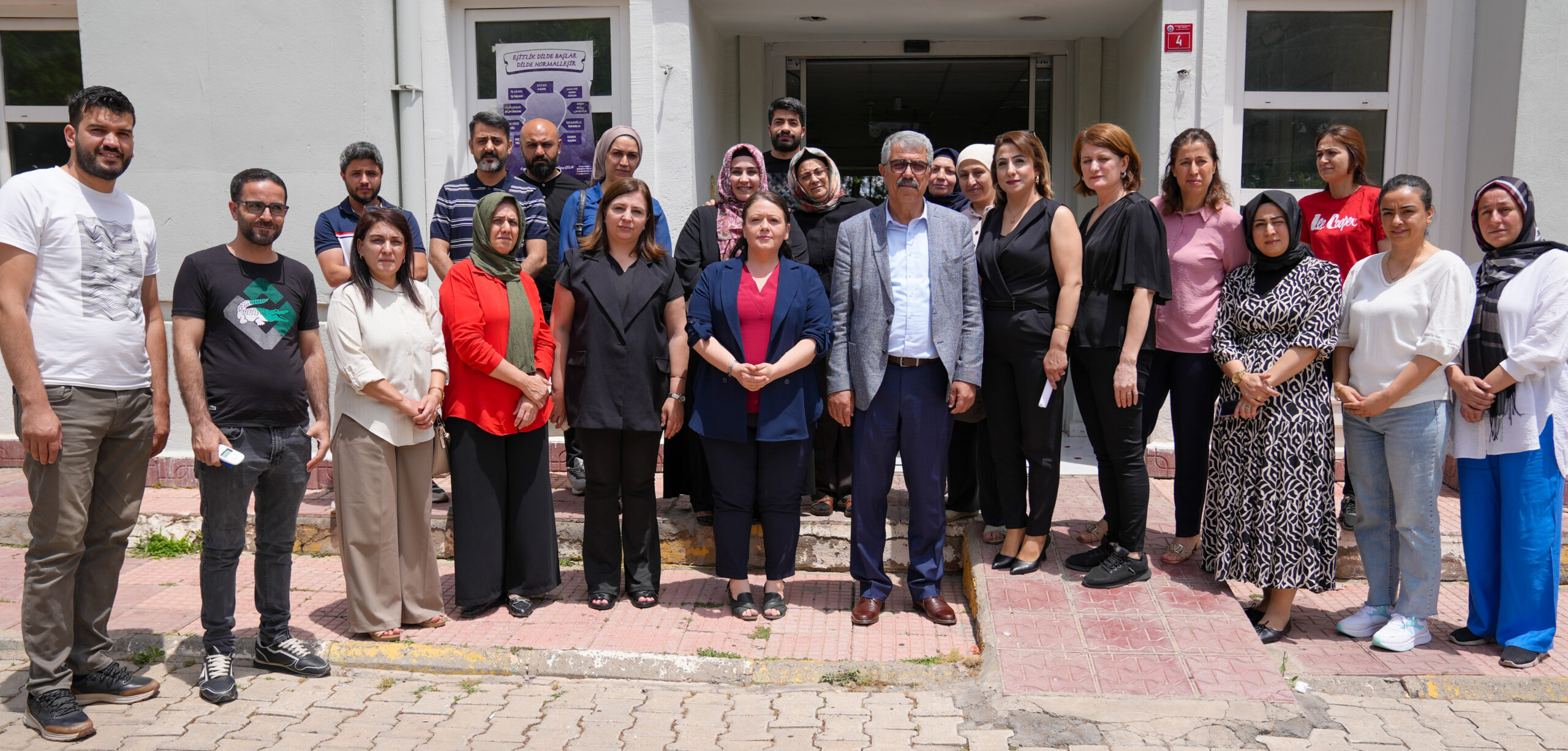Günışığı’nda dayanışma sürüyor: Bin 950 kişiye giyim ve ayakkabı desteği sağlandı