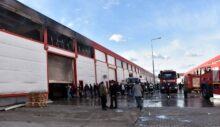 İtfaiyenin hızlı müdahalesiyle Mega Sanayi Sitesi’ndeki yangın söndürüldü