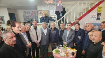 Gazeteci-Yazar Taner Özbay’ın İkinci Kitabı “Belleğimin Fısıltıları” Lansmanla Tanıtıldı!