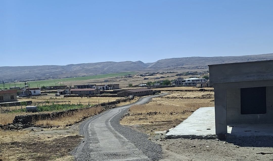Kışla Mezrası’nda yol çalışmaları başarıyla tamamlandı