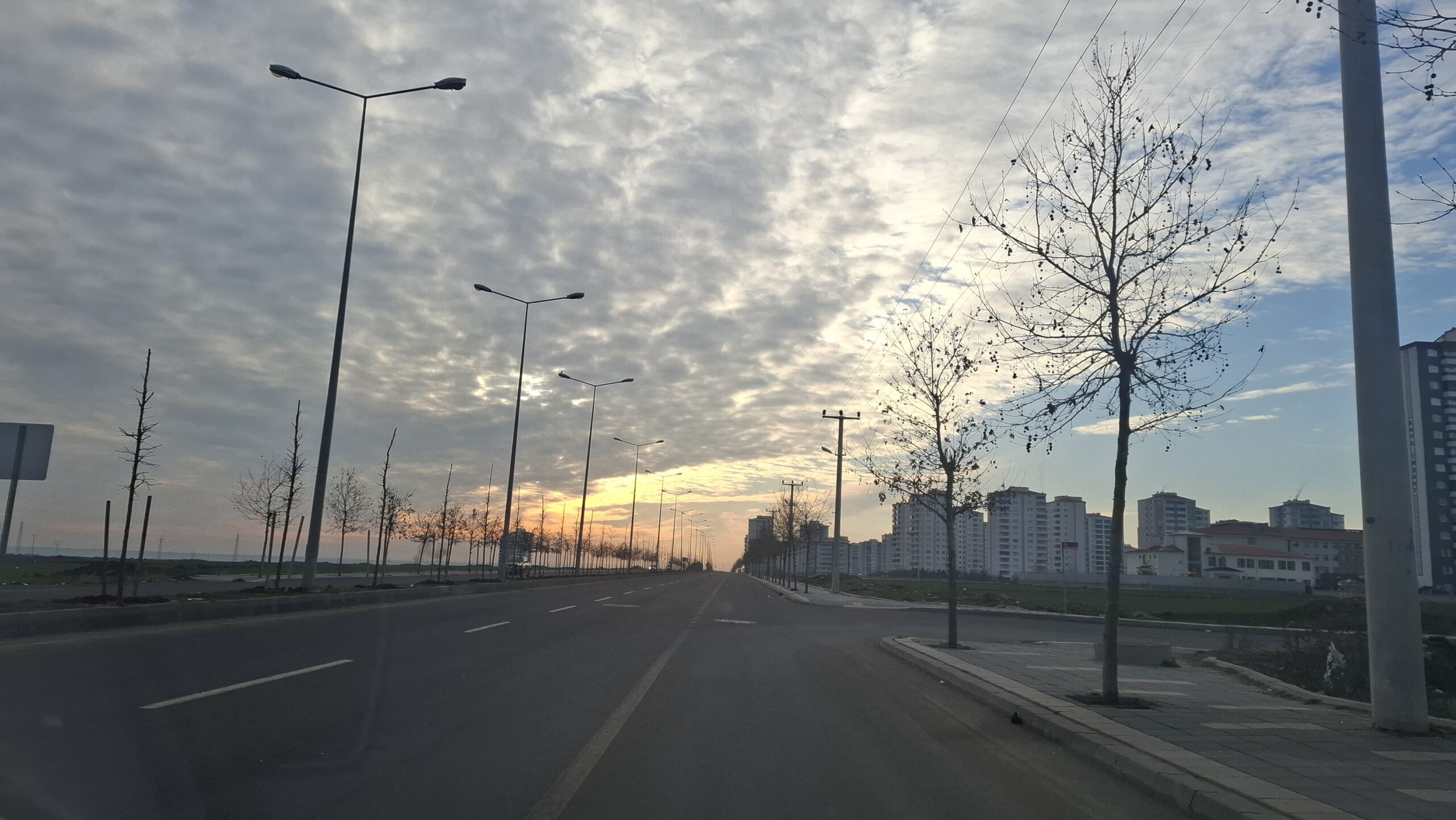 Diyarbakır’da ‘Sirrokümülüs Bulutları’ Görsel Şölen Oluşturdu