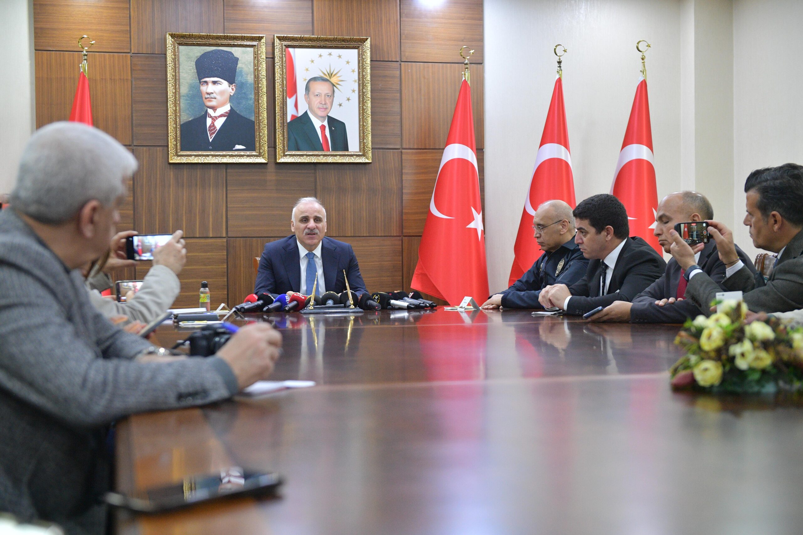 Vali Murat Zorluoğlu’ndan Bayram Tedbirleri Açıklaması