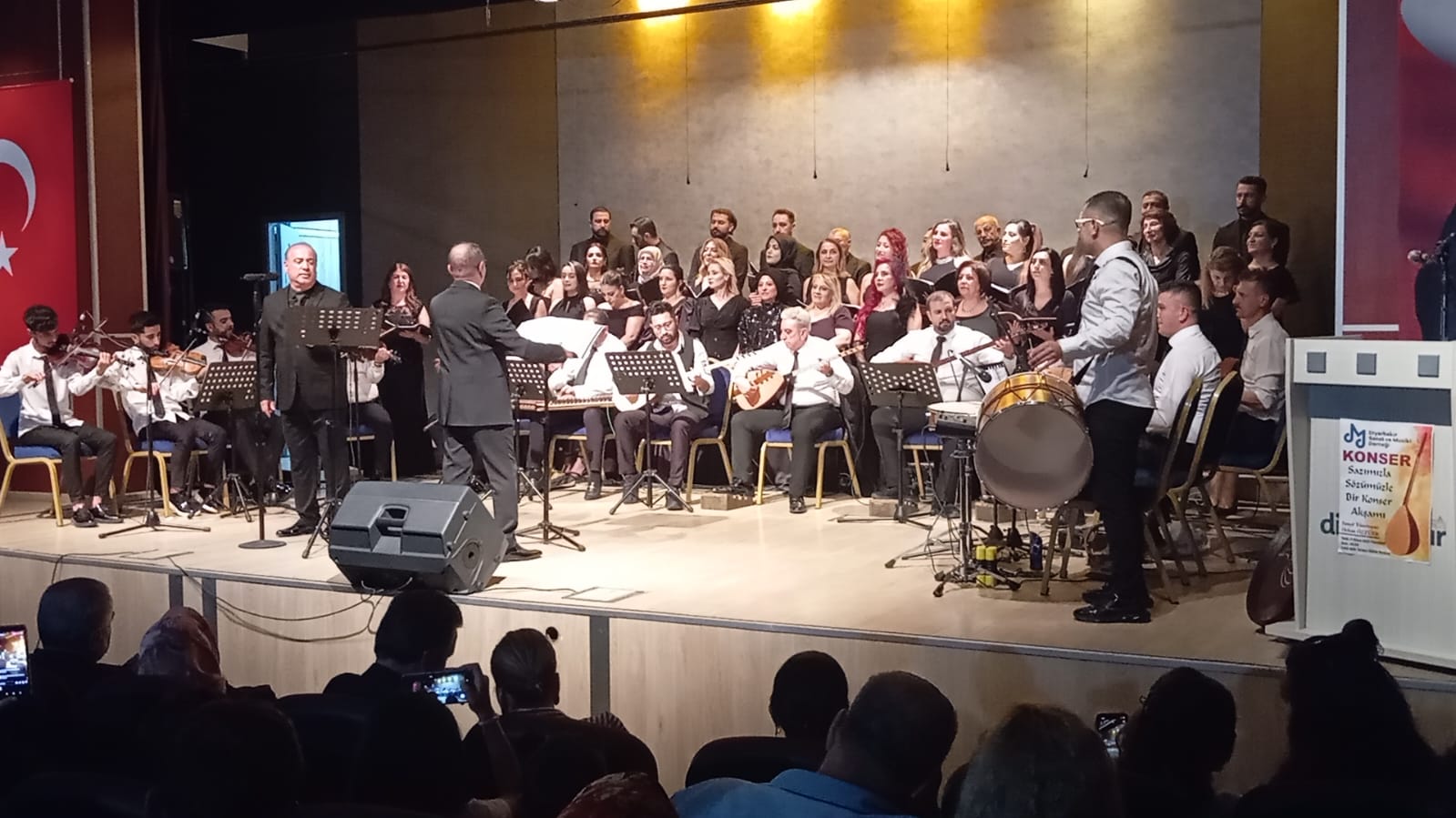 Diyarbakır’da “Sazımızla Sözümüzle Bir Konser Akşamı” Büyüledi