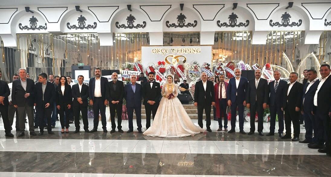 Diyarbakır’da Dillere Destan Düğün