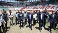 Diyarbakır Atatürk Stadyumu’nun Zemini Yenileniyor – Vali Zorluoğlu Çalışmaları Yerinde İnceledi