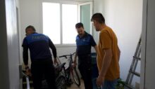Kayapınar Belediyesi zabıtasından yangın merdiveni denetimi