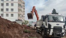 Kayapınar Belediyesi’nin yeni yol açma çalışmaları devam ediyor