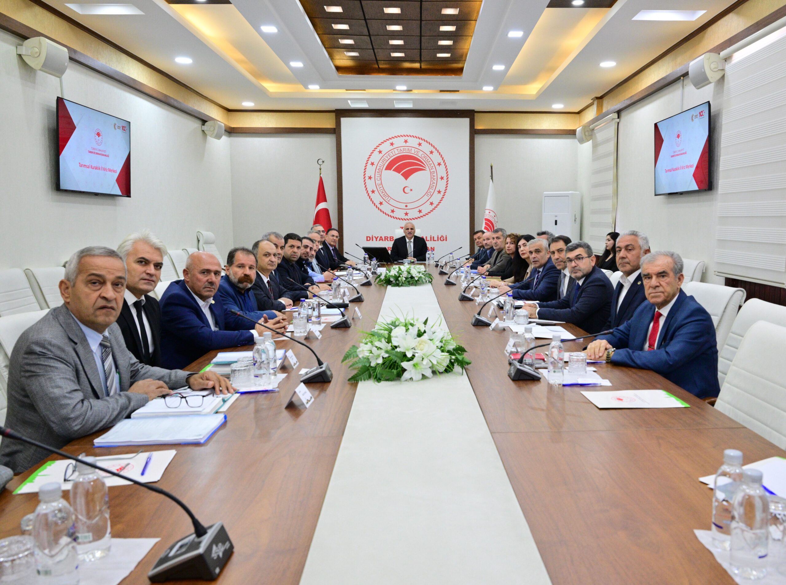 Kuraklıkla mücadelede mevcut durum Diyarbakır’da değerlendirildi