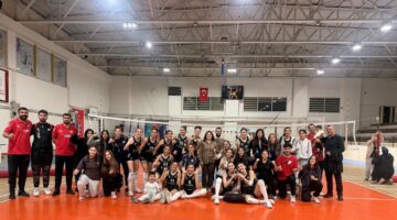 Voleybol Derbisinde 3 Puan Diyarbakırspor’un 