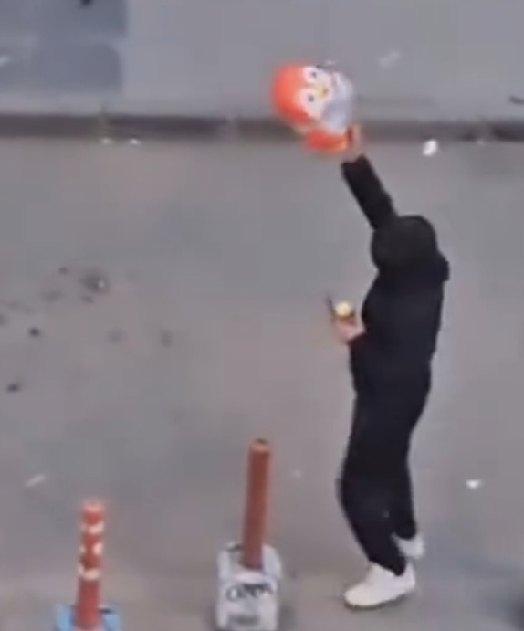 Sarhoş Adam Mahalleyi Ayağa Kaldırdı