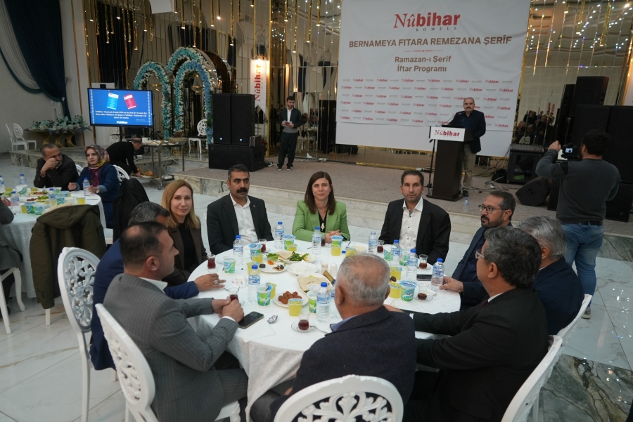 Eş Başkanlar, iftar programına katıldı