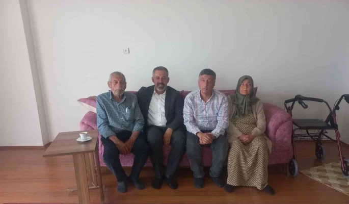 DİKO Başkanı Yüksel, hayatını kaybeden gazetecinin ailesine ziyarette bulundu
