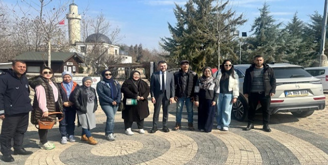 Malezyalı turist kafilesi Eğil’i ziyaret etti