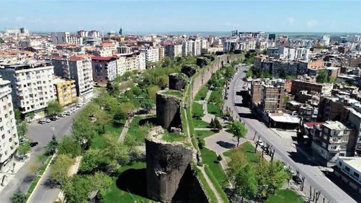Diyarbakır’da Değişen Toplum Yapısı: Nereye Gidiyoruz?